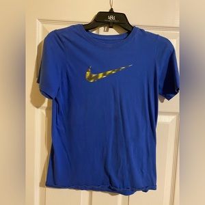 Nike T-shirt